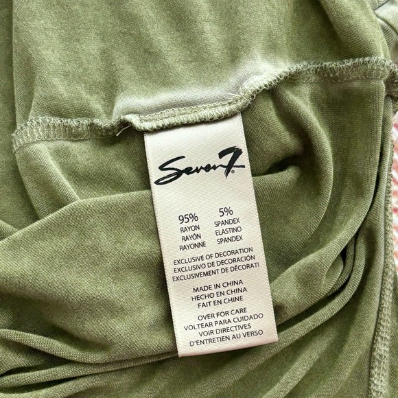 Seven7 • Sage Green Crisscross V-Neck Top, High-Low Hem, Women’s Size Large - Picture 14 of 16